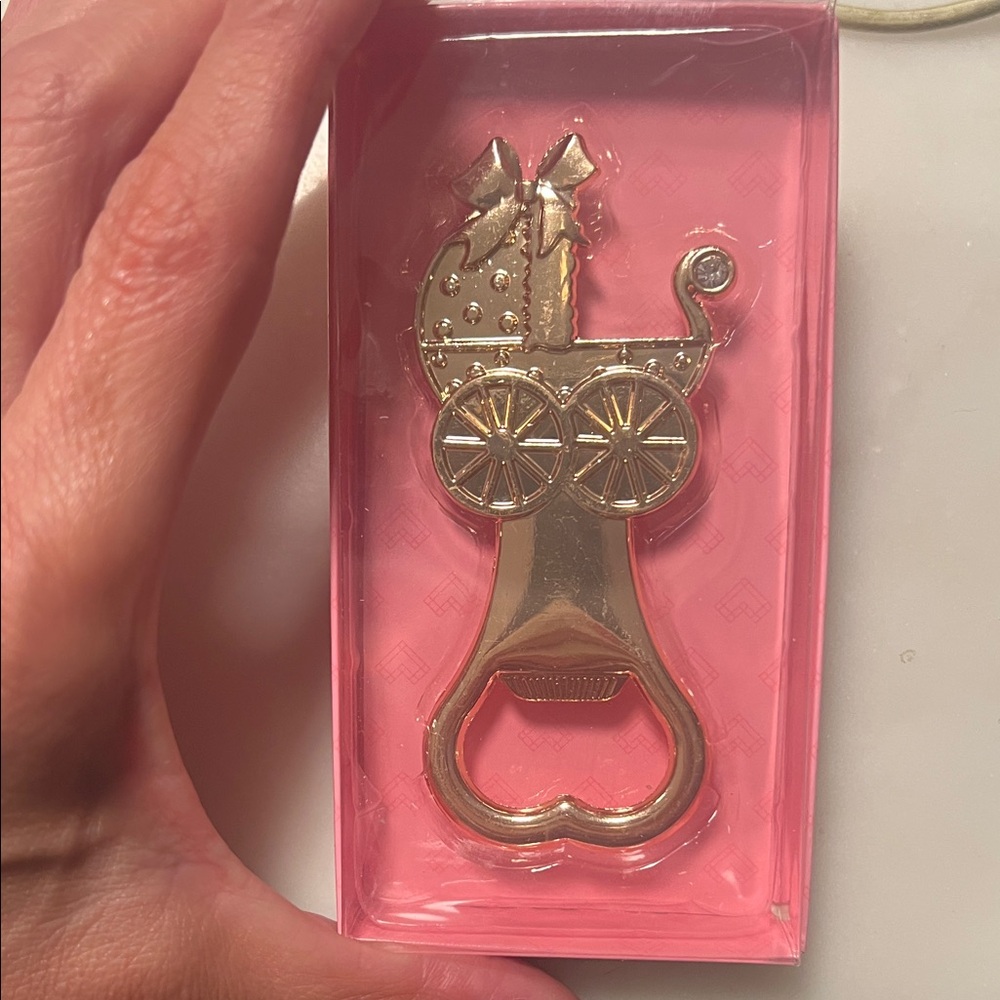 NEW NEVER USED ADORABLE BOTTLE OPENER